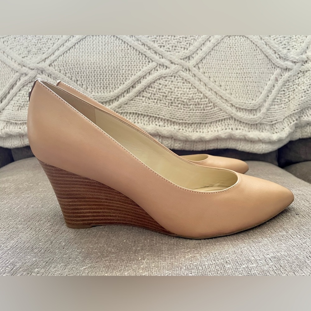 Nine West Cal 9x9 Dress Wedges Nude size 12